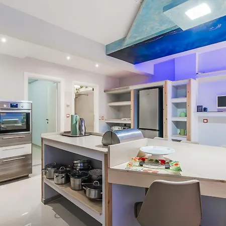 Lancaster Mansion Aquarium By Pro - Fourka Halkidiki Villa *